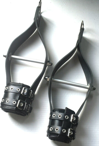 Suspension handcuffs